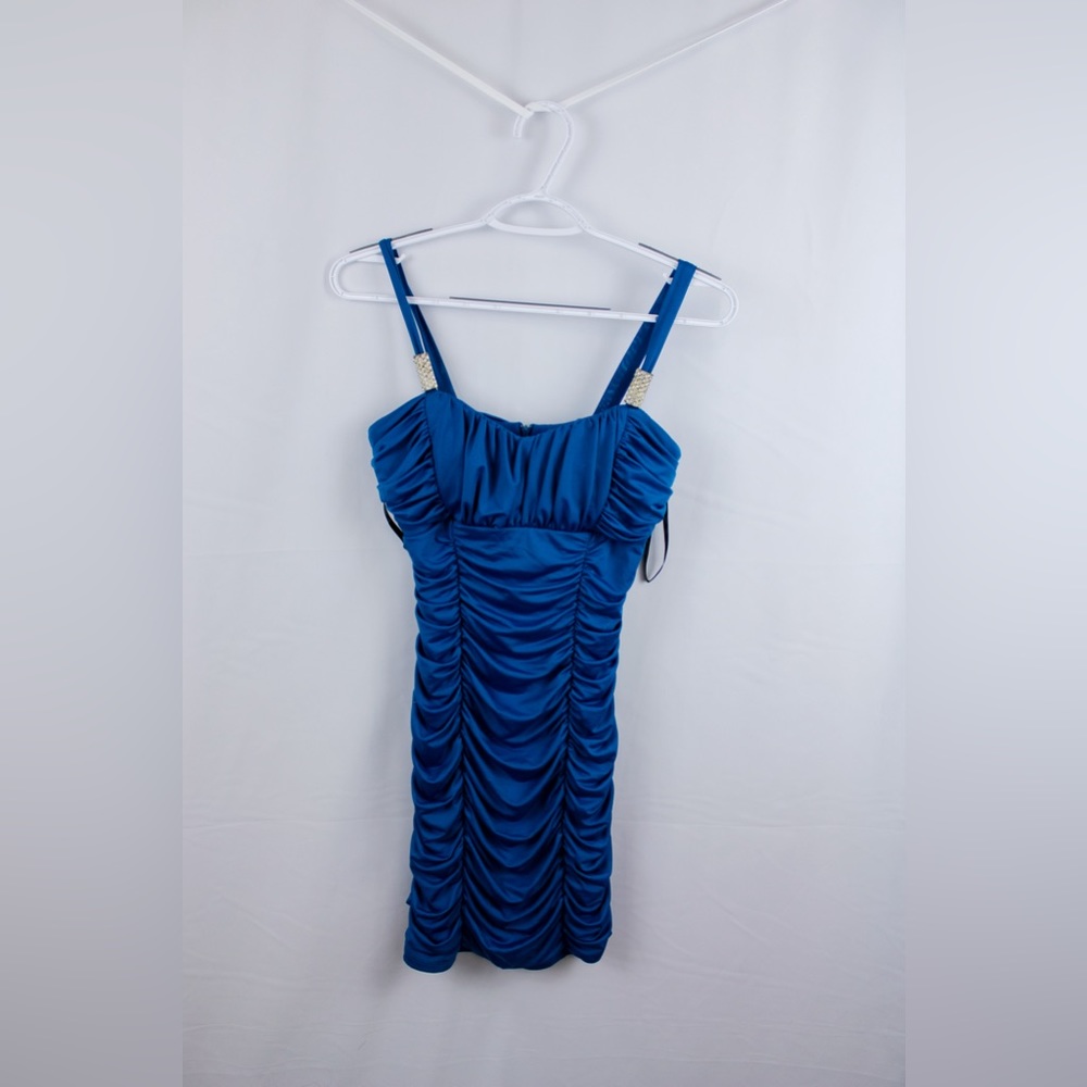 NWOT POMPOUS GIRLY cocktail dress. Size small.
